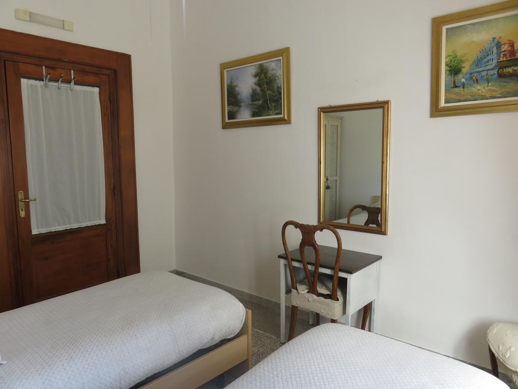 Hôtel Rosy'S à Naples Extérieur photo