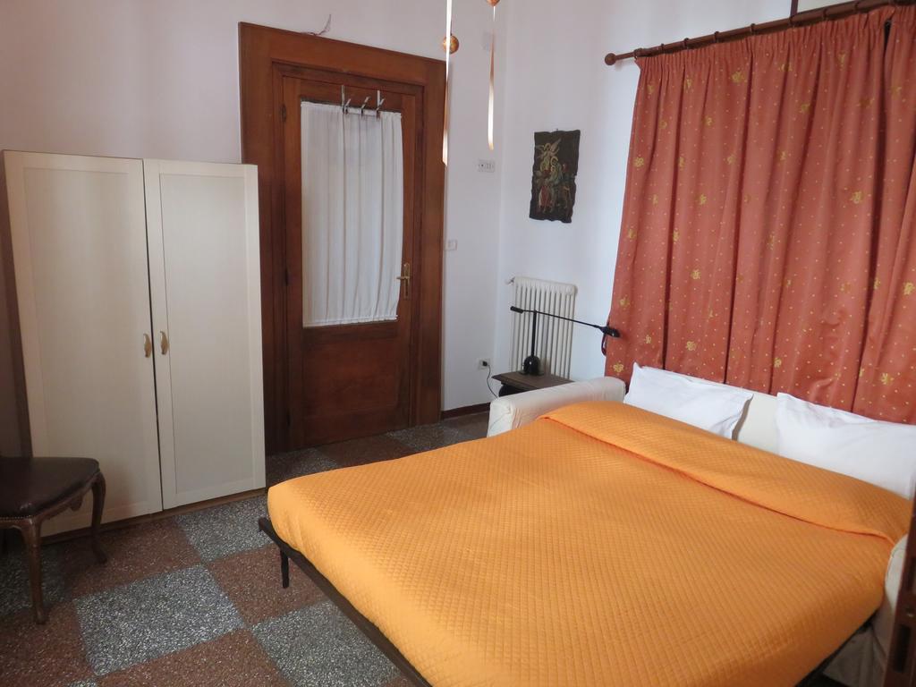 Hôtel Rosy'S à Naples Extérieur photo
