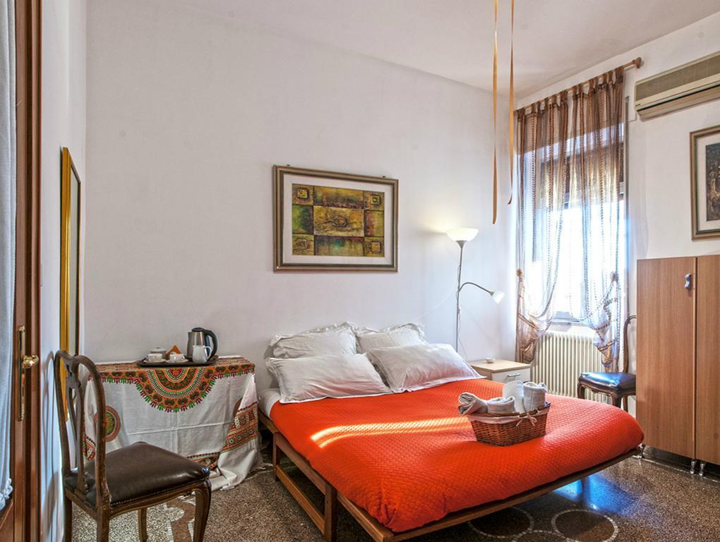 Hôtel Rosy'S à Naples Extérieur photo