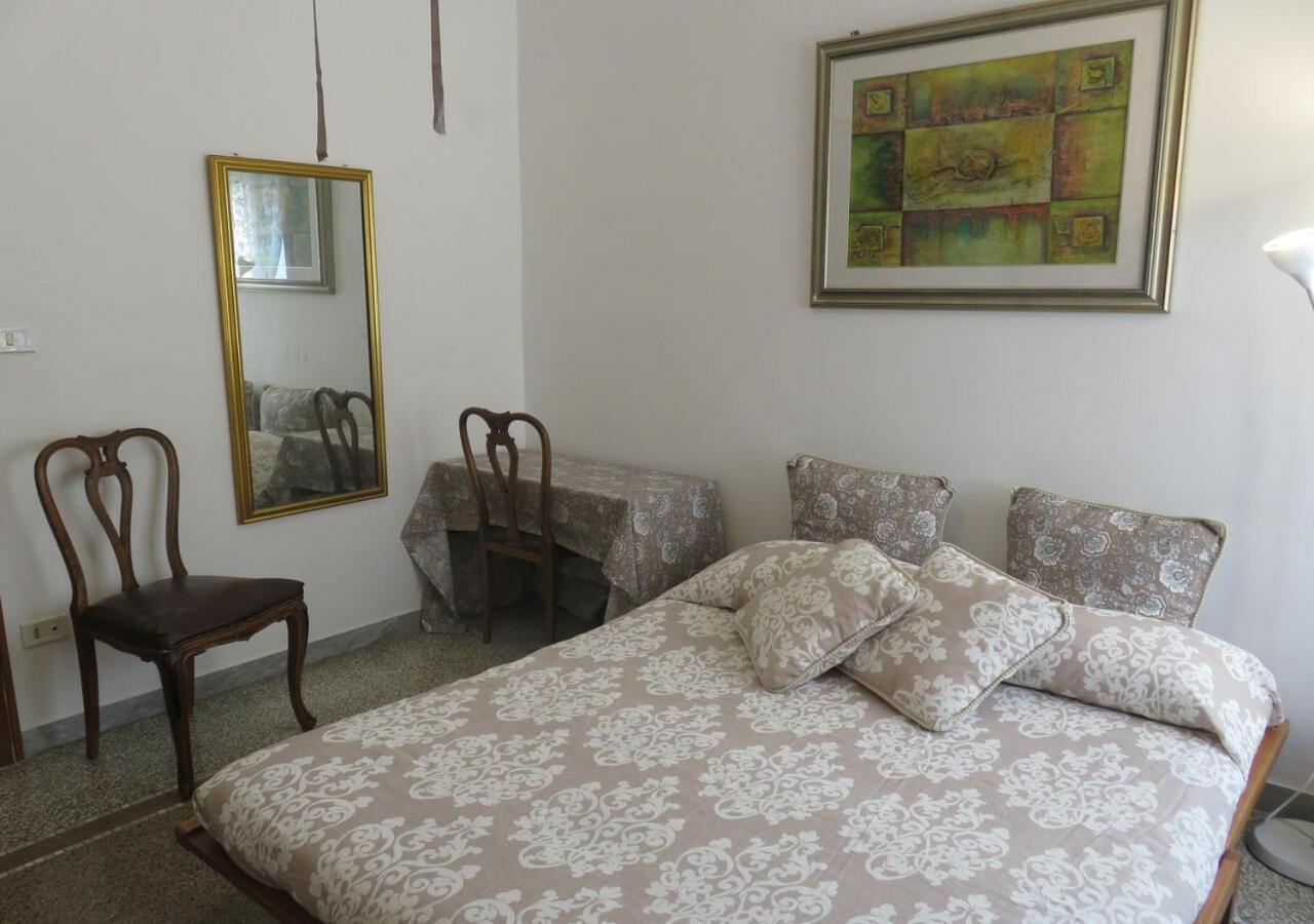 Hôtel Rosy'S à Naples Extérieur photo