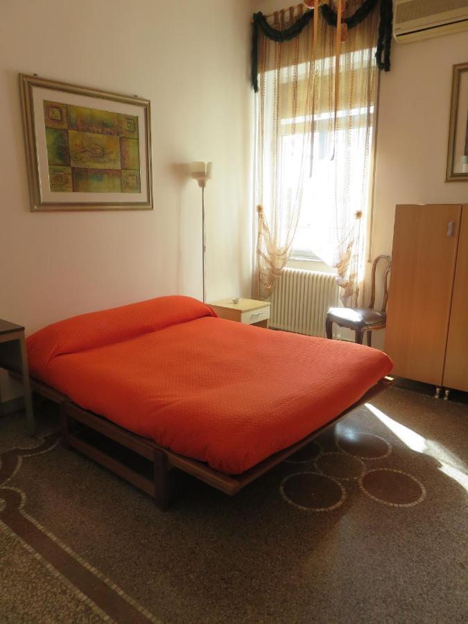 Hôtel Rosy'S à Naples Extérieur photo